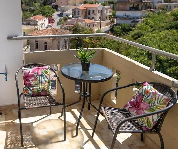 71!charming Flat In Chania Апартаменти *
