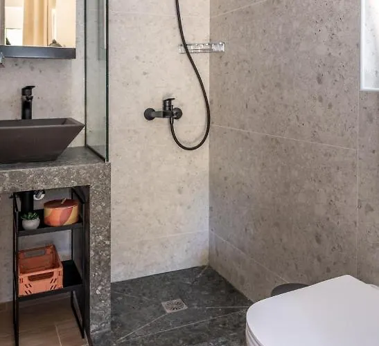 71!charming Flat In Chania Апартаменти