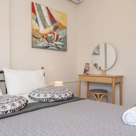 71!charming Flat In Chania Appartement