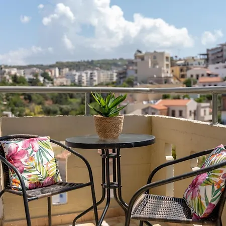 71!charming Flat In Chania Appartement